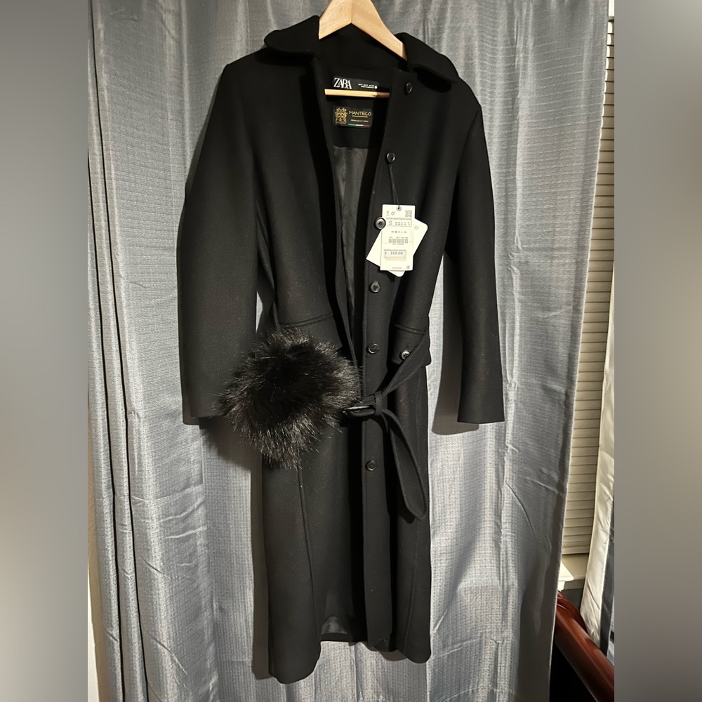 Zara winter coat with fur hand warmer. Extremely warm. Brand new with tags